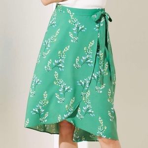 LOFT Wrap Skirt Green Floral Size 2